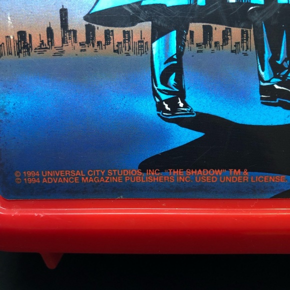 1994 “THE SHADOW” Lunch Box Manufactured by Aladdin Industries, Previously Owned - Picture 6 of 9